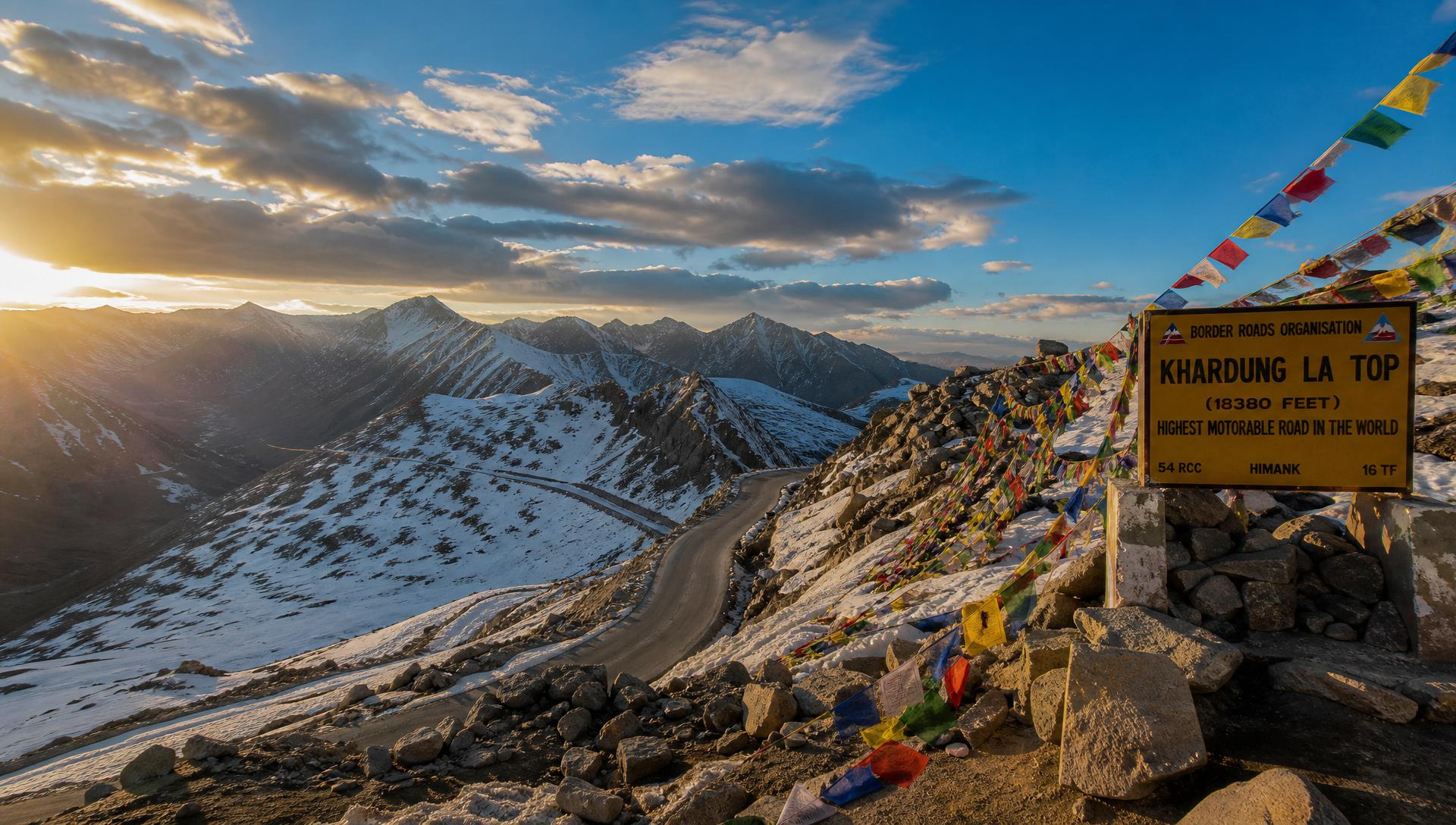Khardung La in Ladakh