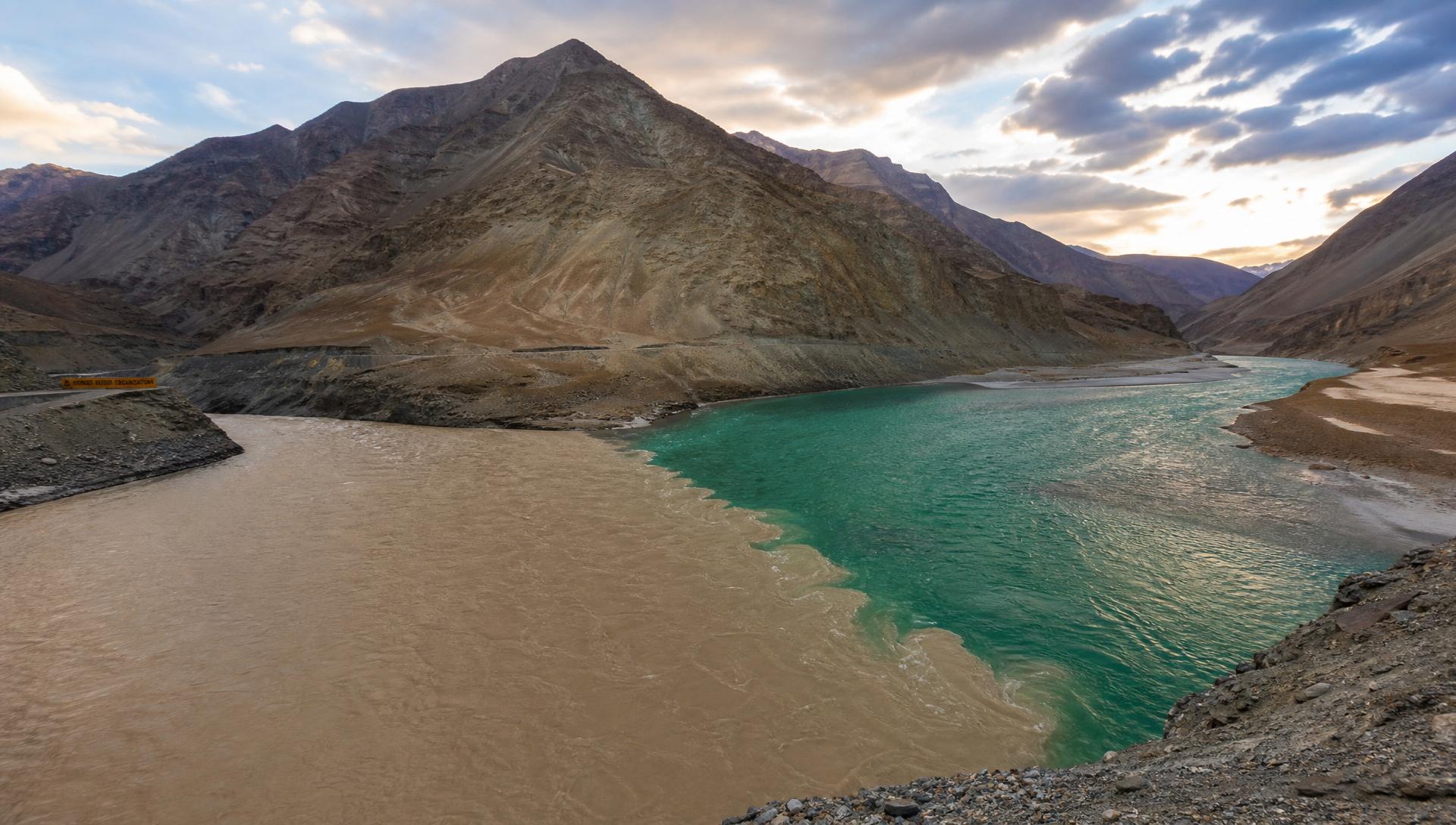 Sangam (Indus–Zanskar Confluence) in Ladakh